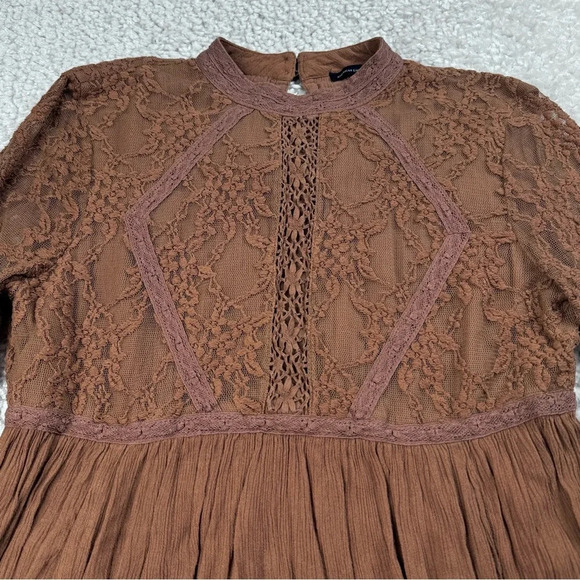 American Eagle Boho Shirt Top. Lace Bell Sleeves. Coquette Romantic. Small - Picture 7 of 10